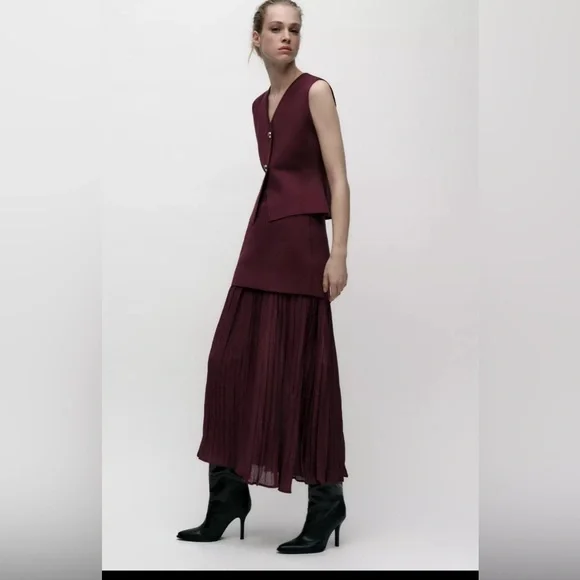 Zara BLOGGERS FAVORITE MIXED PLEATED KNIT SKIRT - Picture 5 of 6